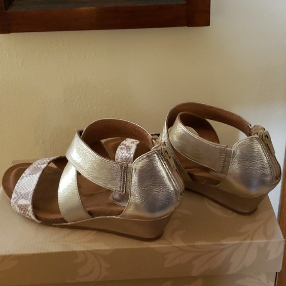 Shoes - Picture 3 of 3